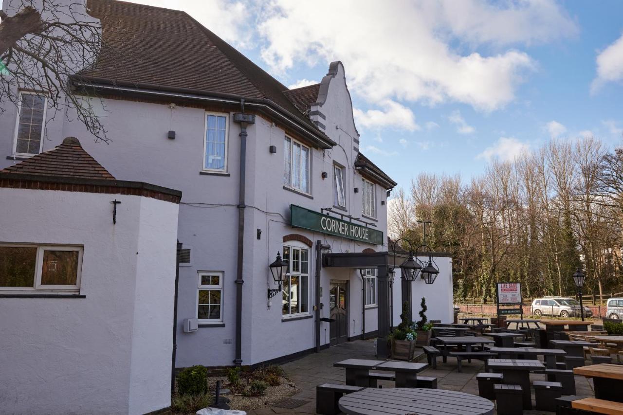 Corner House Inn By Greene King Inns นิวคาสเซิล อะพอน ไทน์ ภายนอก รูปภาพ