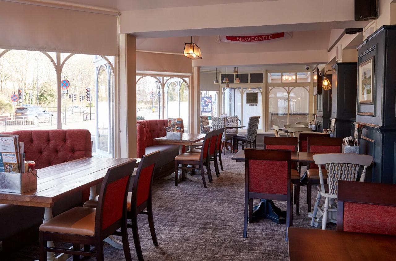 Corner House Inn By Greene King Inns นิวคาสเซิล อะพอน ไทน์ ภายนอก รูปภาพ