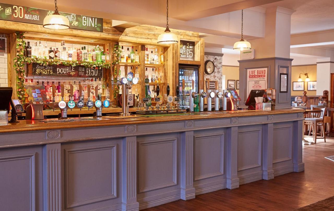 Corner House Inn By Greene King Inns นิวคาสเซิล อะพอน ไทน์ ภายนอก รูปภาพ