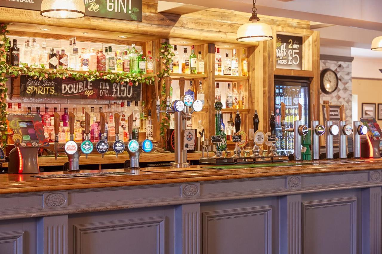 Corner House Inn By Greene King Inns นิวคาสเซิล อะพอน ไทน์ ภายนอก รูปภาพ